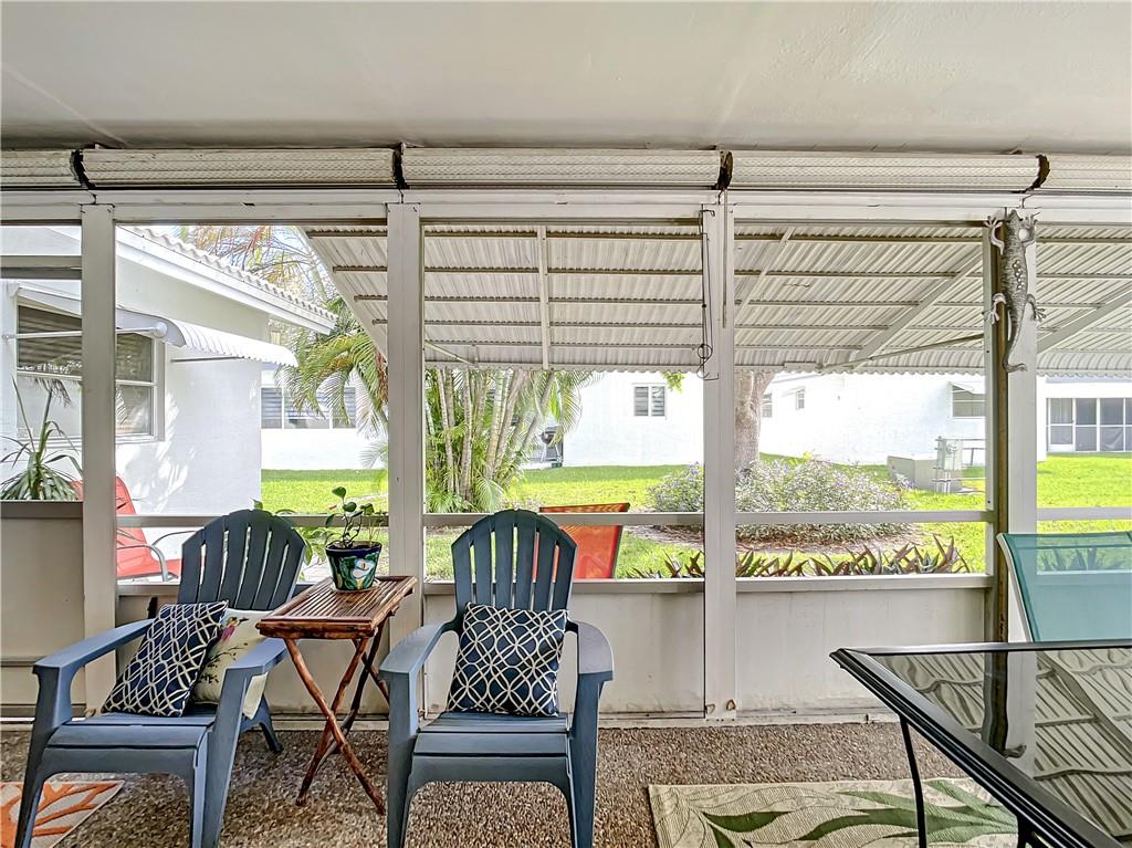 Lauderdale West 3 Sec 83- - Residential