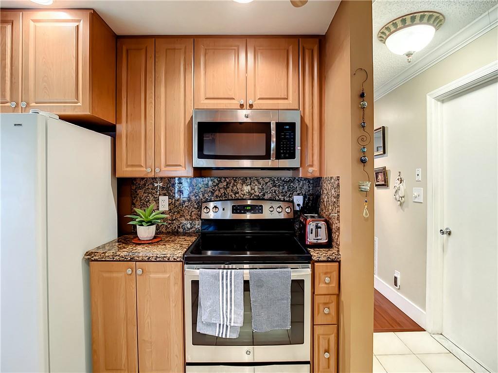 Lauderdale West 3 Sec 83- - Residential