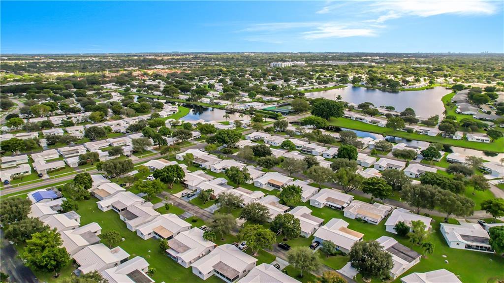 Lauderdale West 3 Sec 83- - Residential