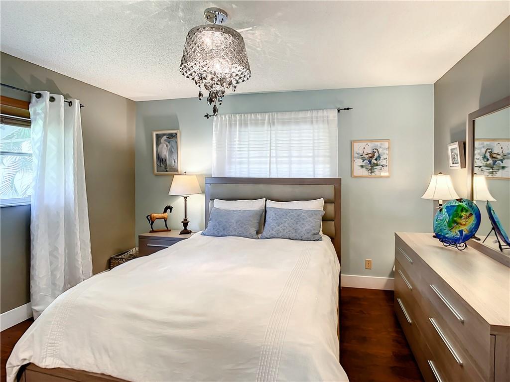 Lauderdale West 3 Sec 83- - Residential