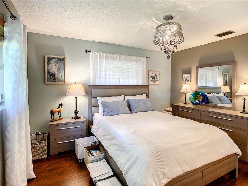 Lauderdale West 3 Sec 83- - Residential