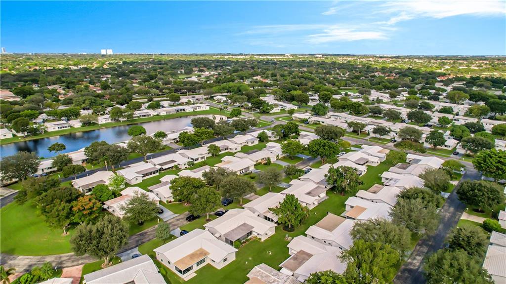 Lauderdale West 3 Sec 83- - Residential