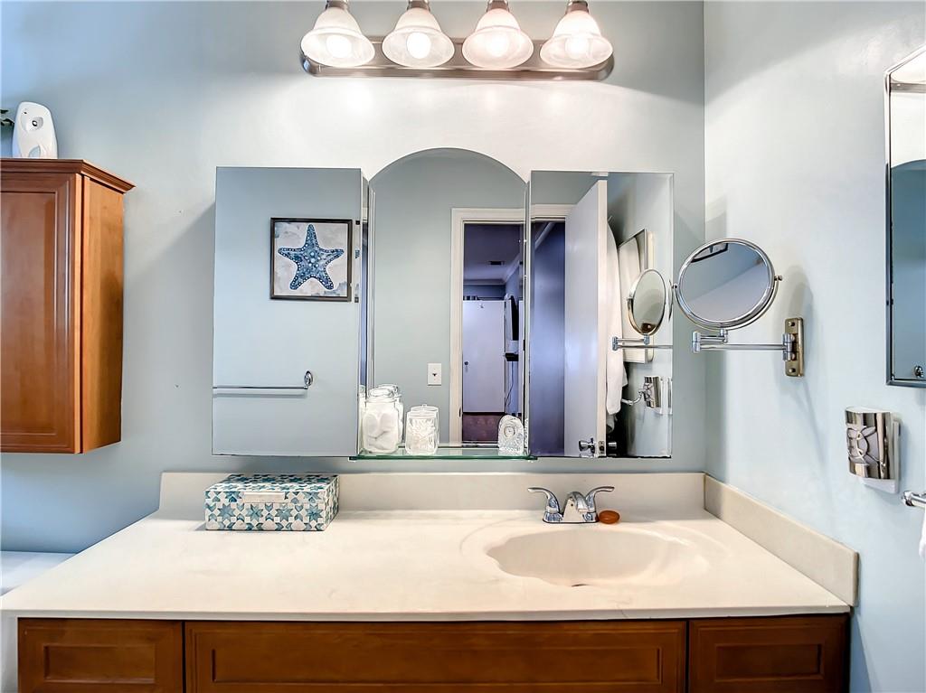 Lauderdale West 3 Sec 83- - Residential