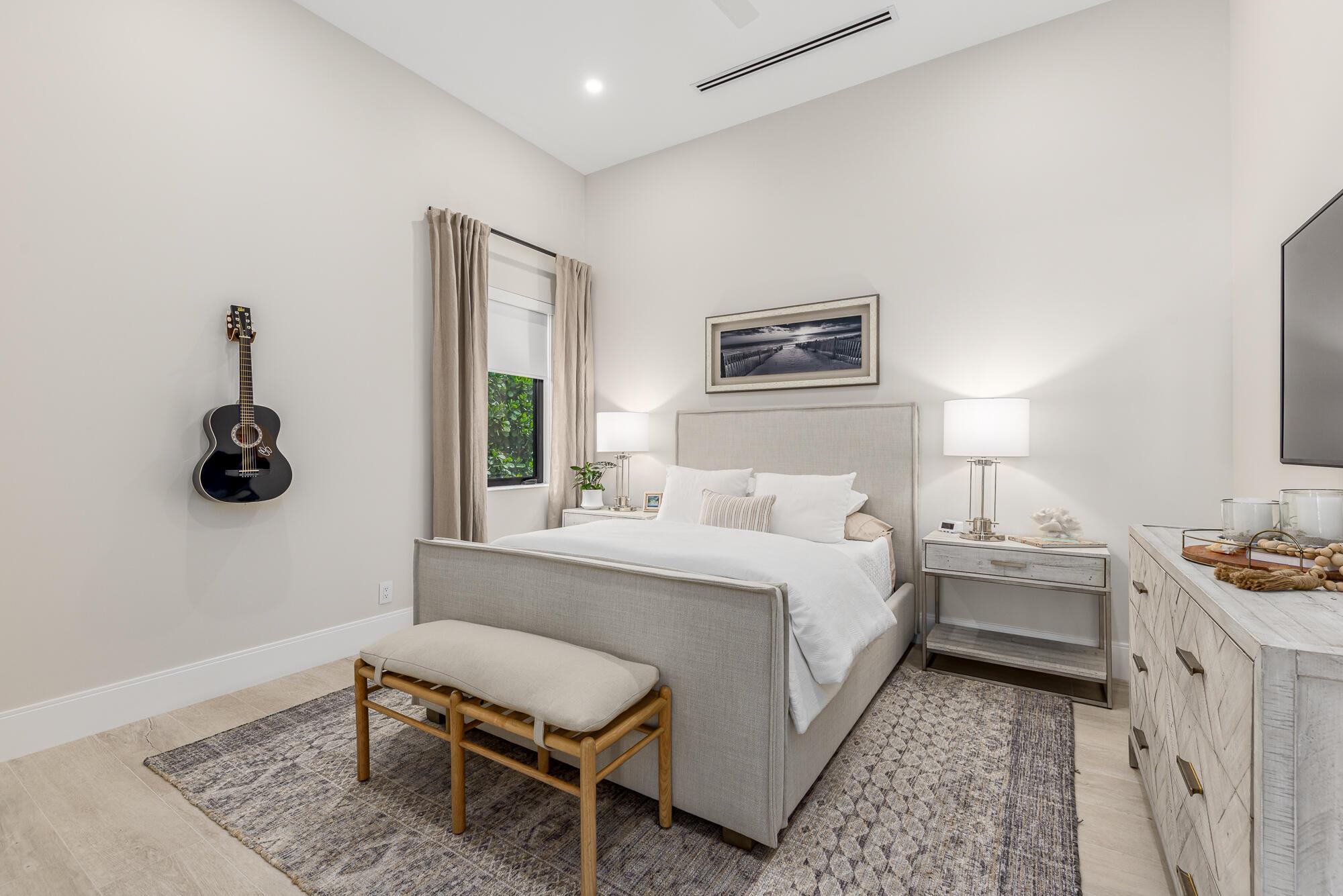 YACHT & COUNTRY CLUB OF S - Residential