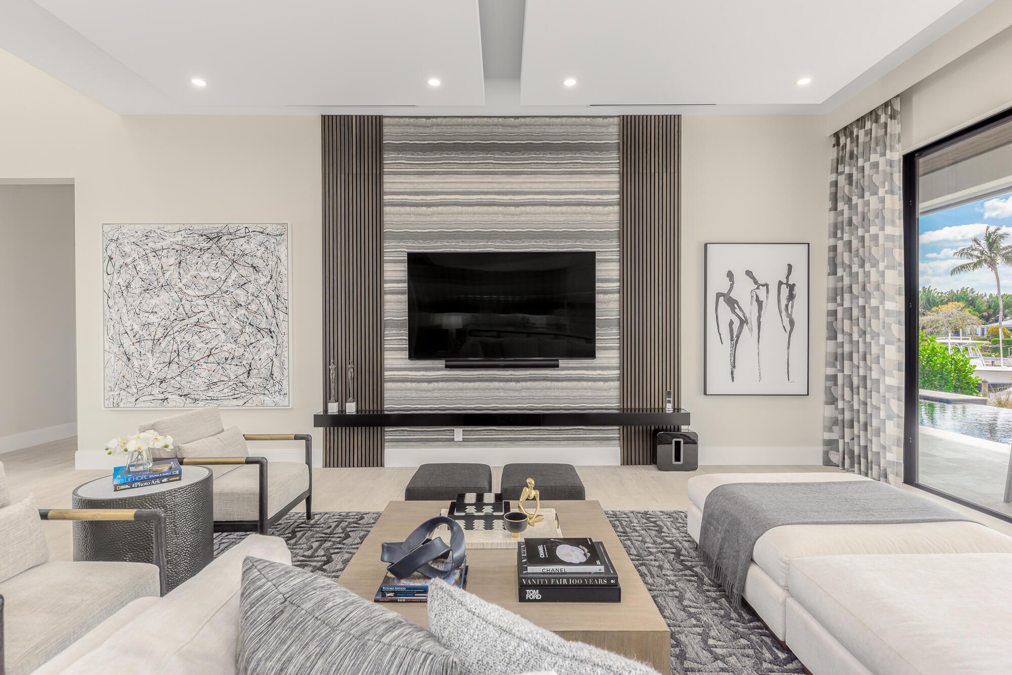 YACHT & COUNTRY CLUB OF S - Residential