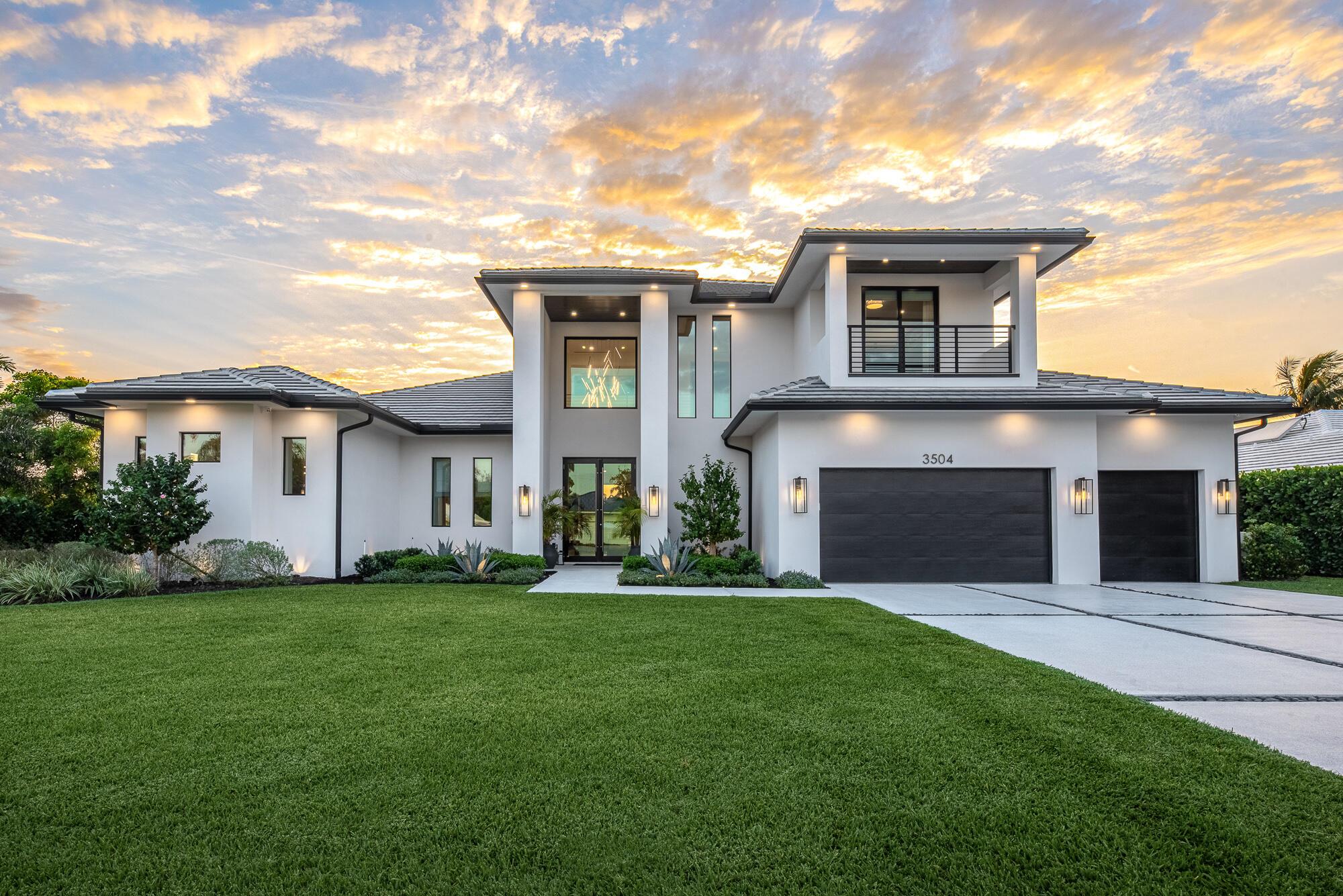 YACHT & COUNTRY CLUB OF S - Residential