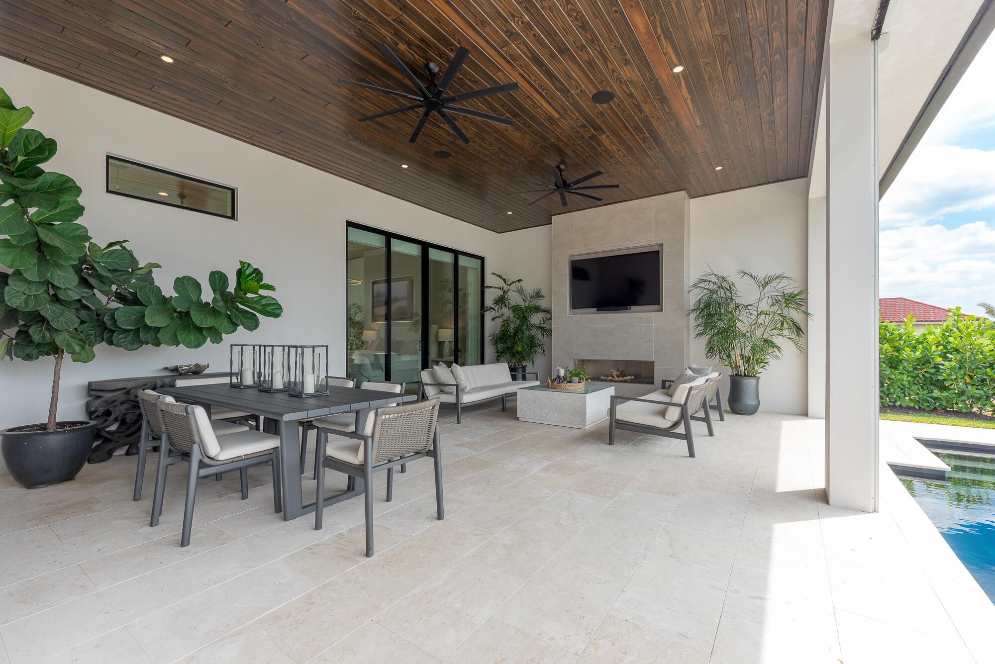 YACHT & COUNTRY CLUB OF S - Residential