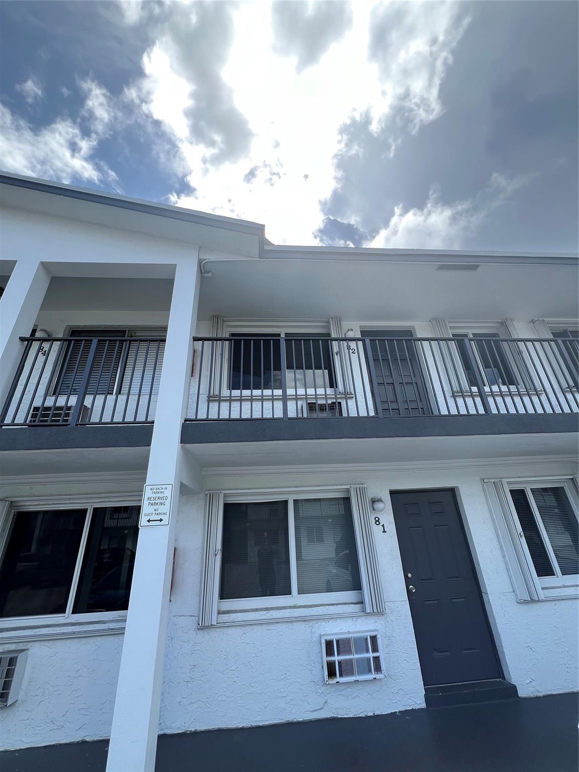 This spacious 1/1 in the popular Three Rivers condo features tile flooring throughout, ample closet space and impact glass. Wall unit a/c. Update bathroom with walk in shower. It is located on the 2nd floor and convenient to the shared laundry. Three Rivers is close to the beach/shopping/dining and provides easy access to downtown or the I95. The community has a large pool with stunning views of the Middle River. Minimum credit score of 640 required as per the association. Assigned parking and ample guest spaces.
