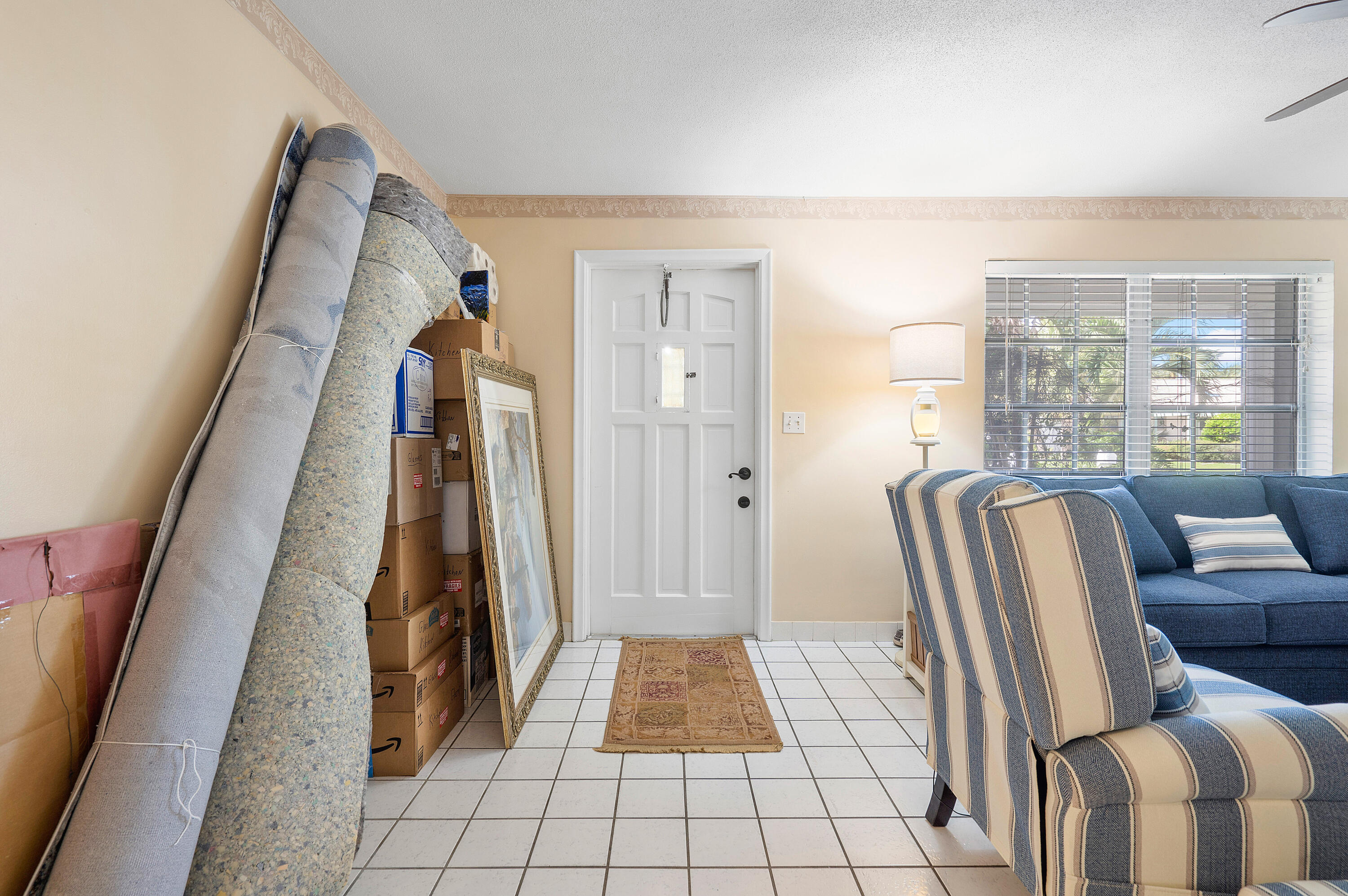 PALM BEACH SHORE ACRES - Residential Lease