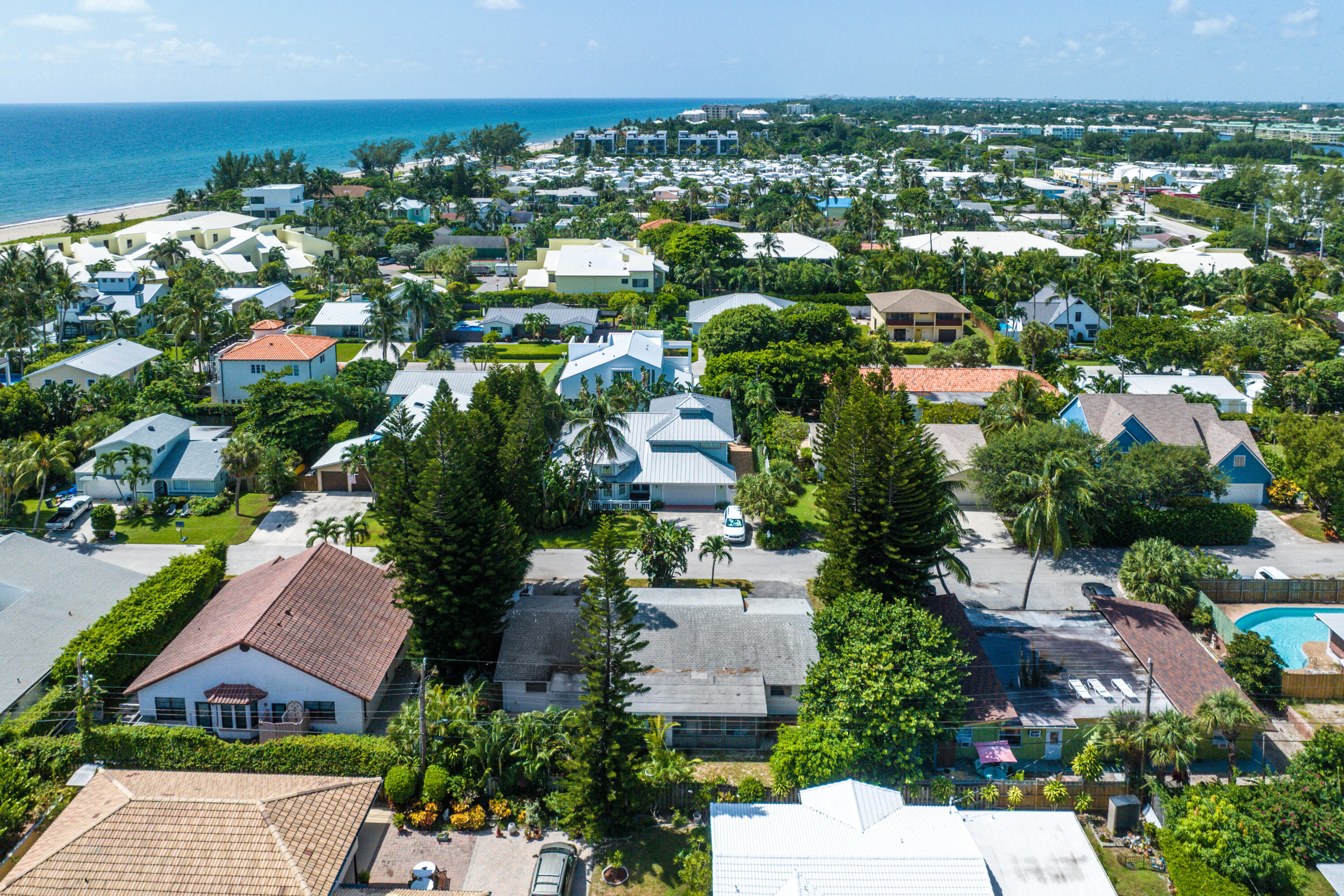 PALM BEACH SHORE ACRES - Residential Lease