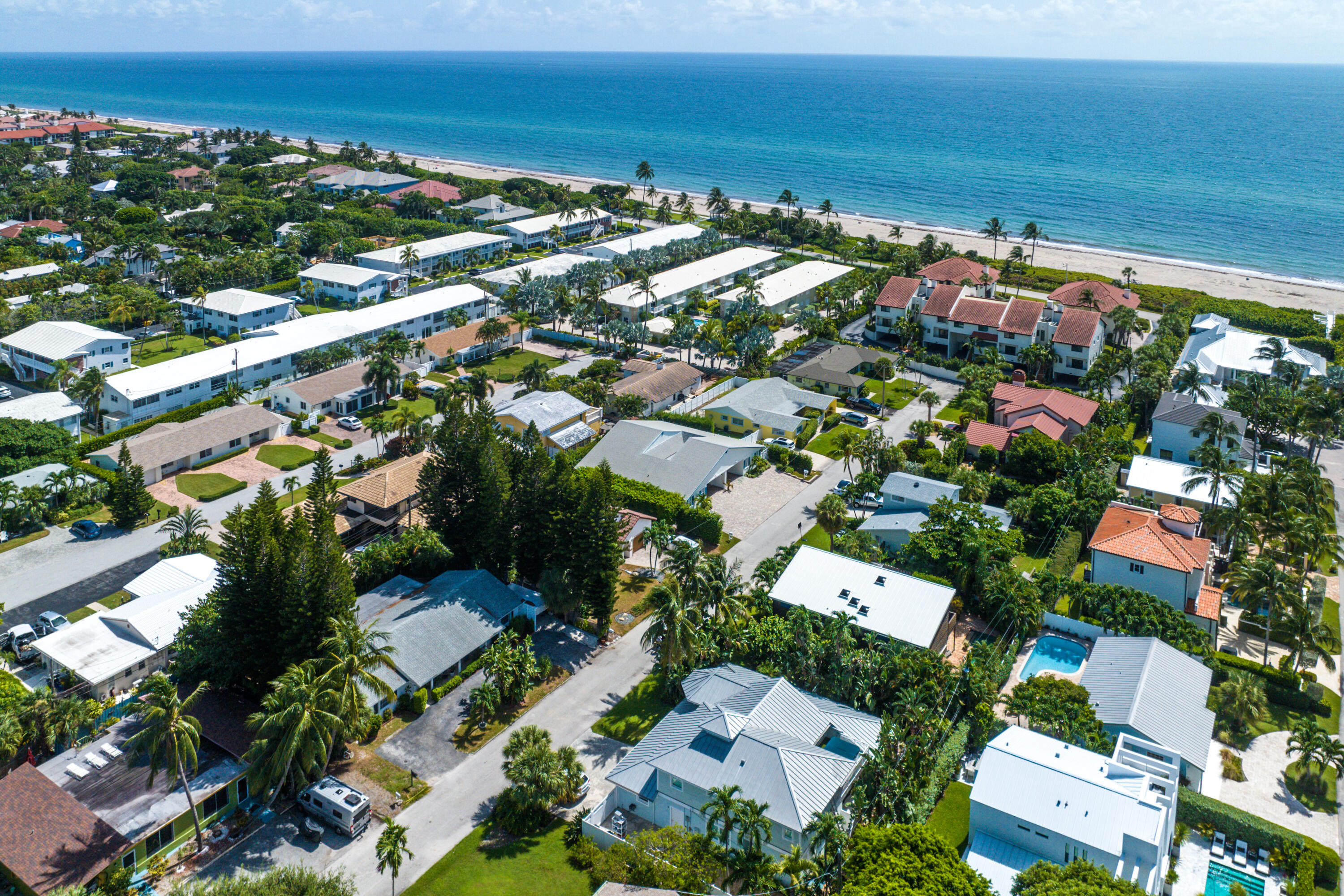PALM BEACH SHORE ACRES - Residential Lease