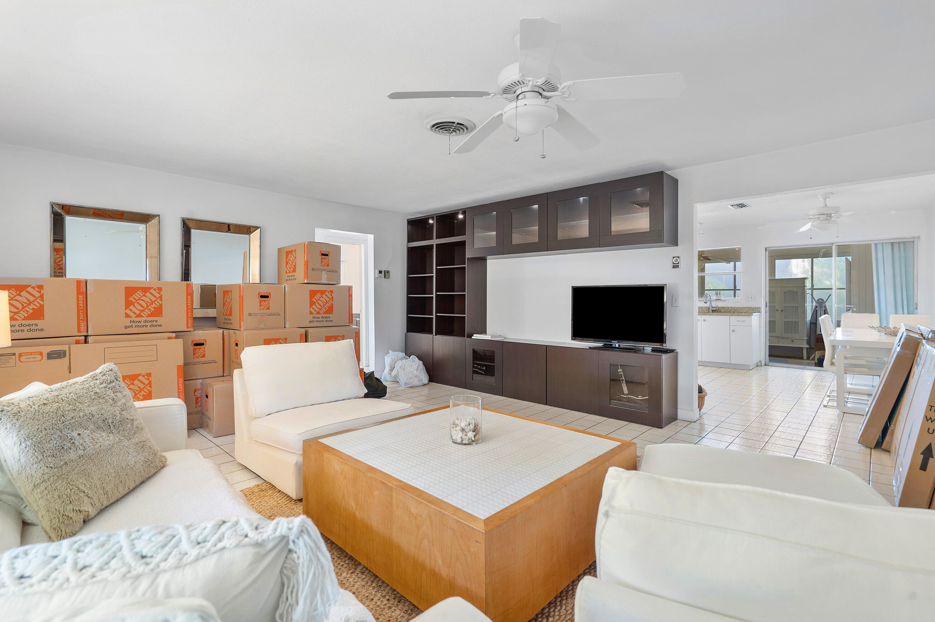 PALM BEACH SHORE ACRES - Residential Lease