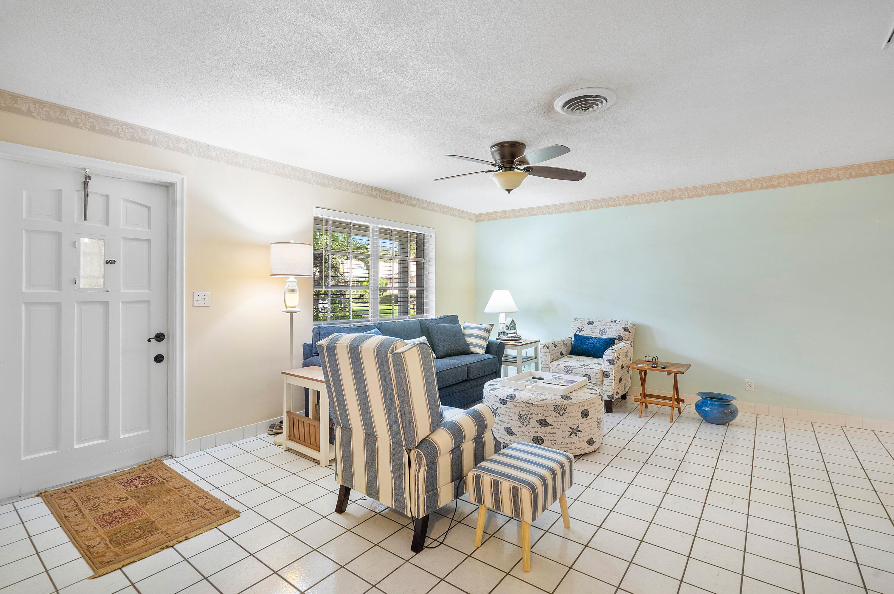 PALM BEACH SHORE ACRES - Residential Lease
