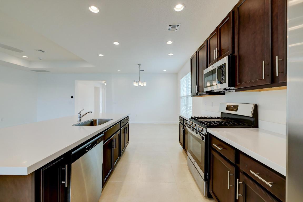 RIVERLAND PARCEL C - PLAT EIGHT - Residential Lease