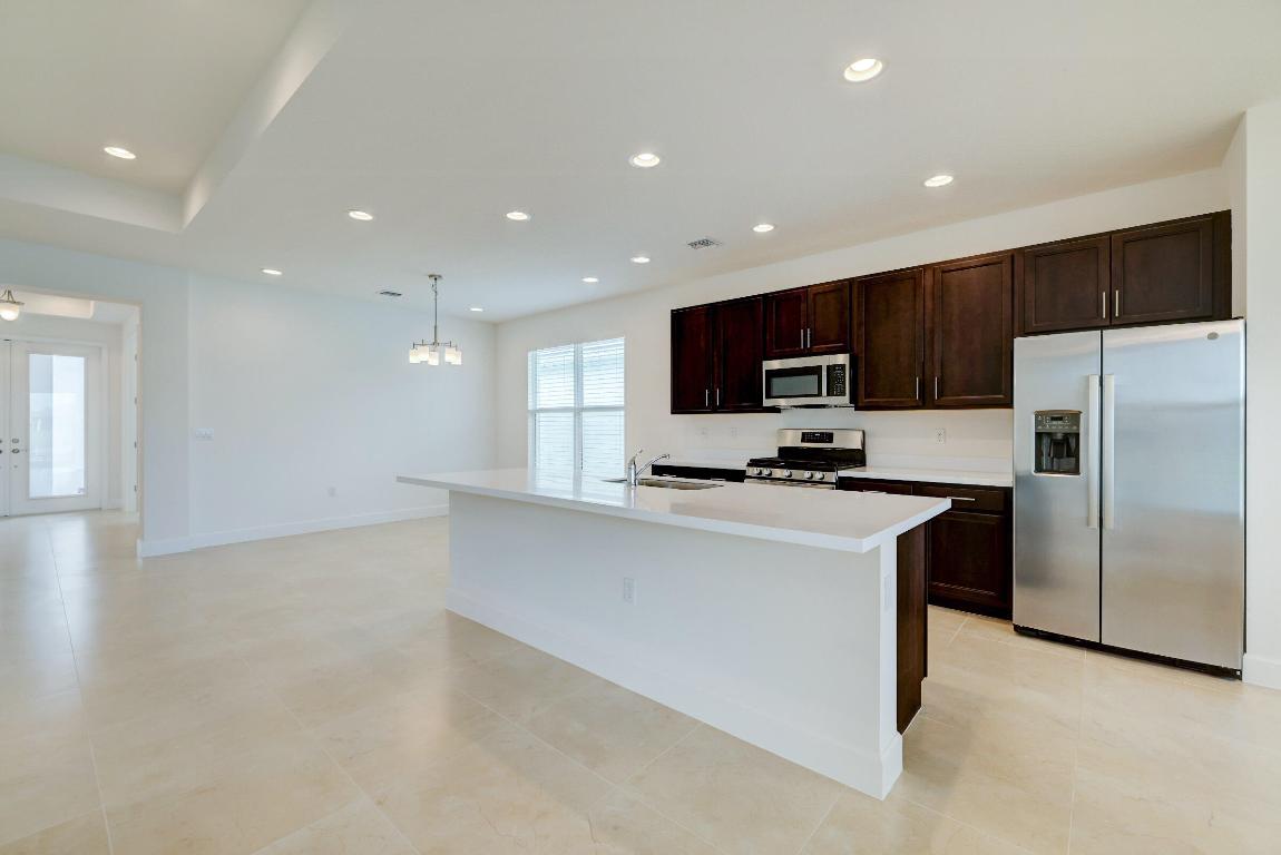 RIVERLAND PARCEL C - PLAT EIGHT - Residential Lease