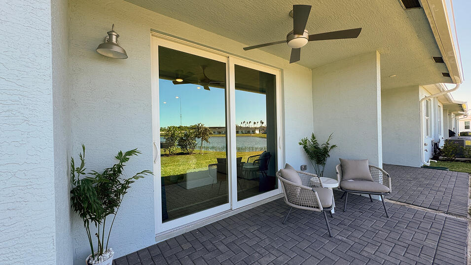 DELRAY TRAILS VILLAS - Residential