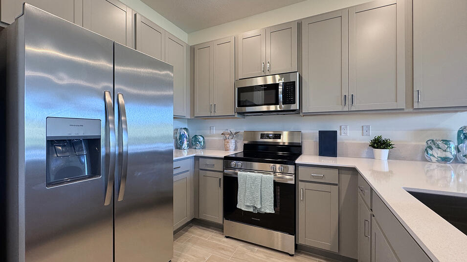 DELRAY TRAILS VILLAS - Residential