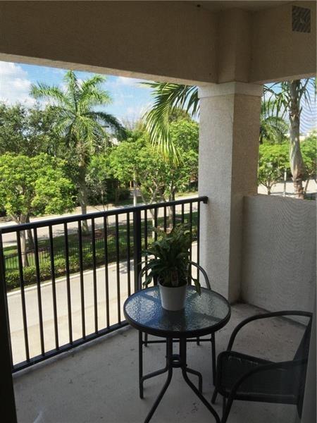 El-Poinciana - Residential