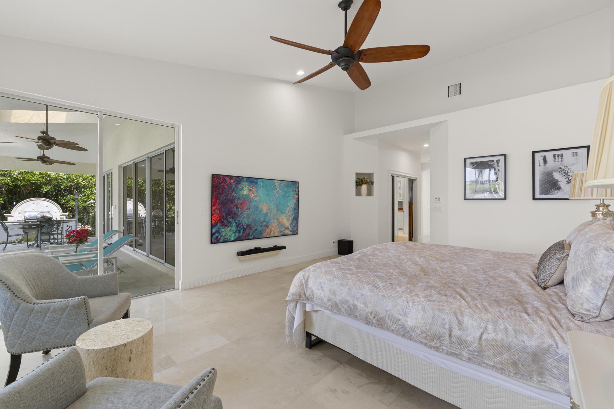 ADMIRALS COVE - Residential