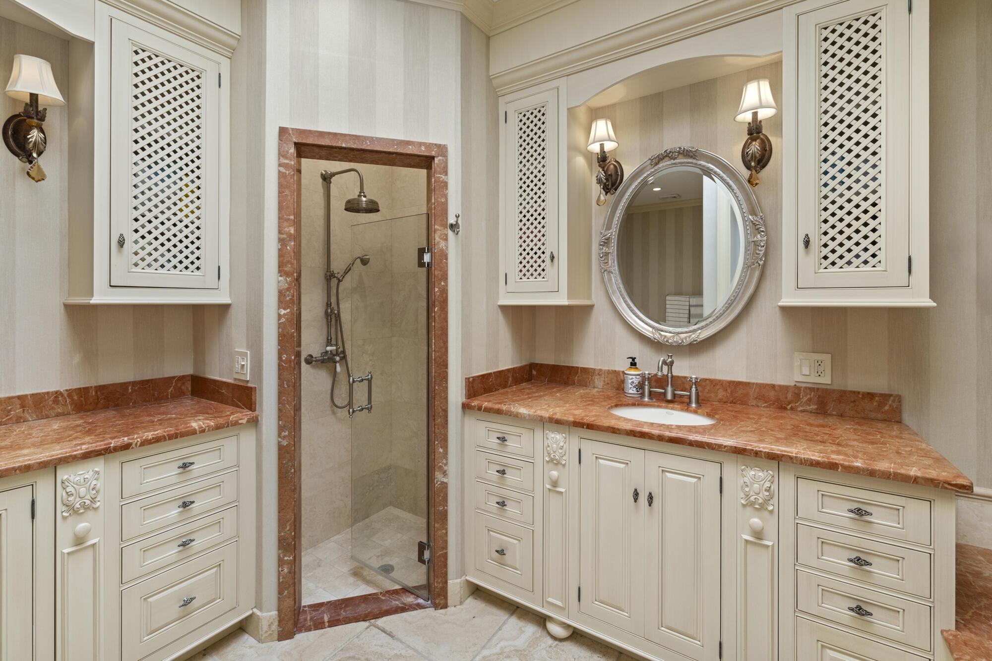 ADMIRALS COVE - Residential