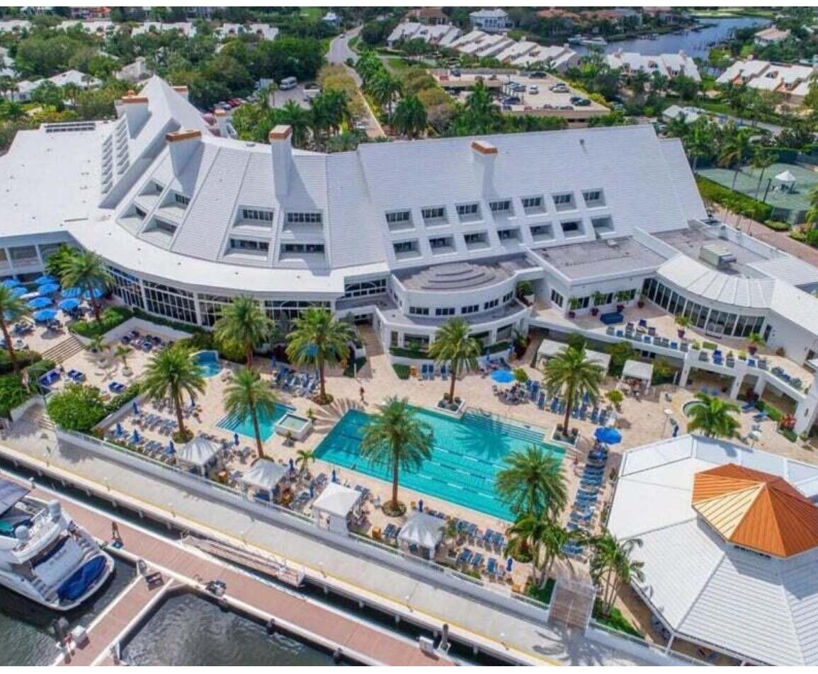 ADMIRALS COVE - Residential