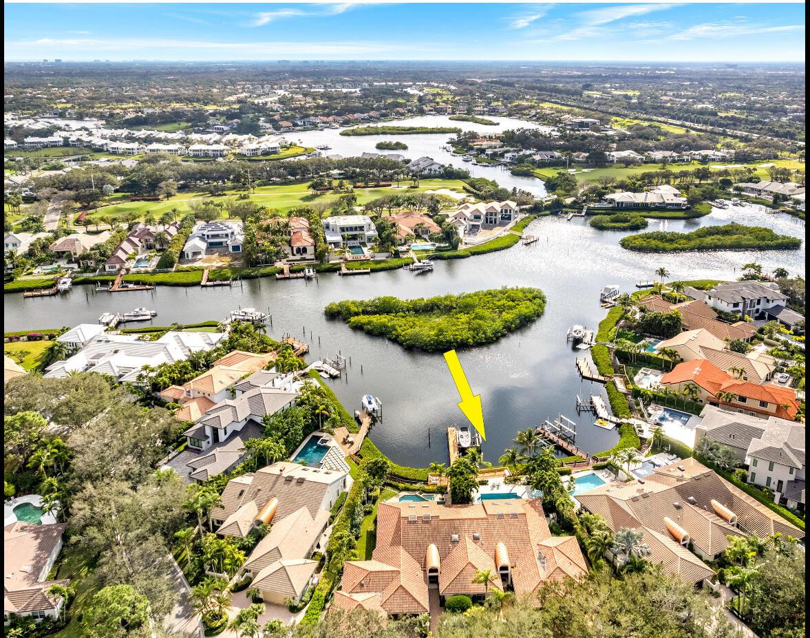 ADMIRALS COVE - Residential