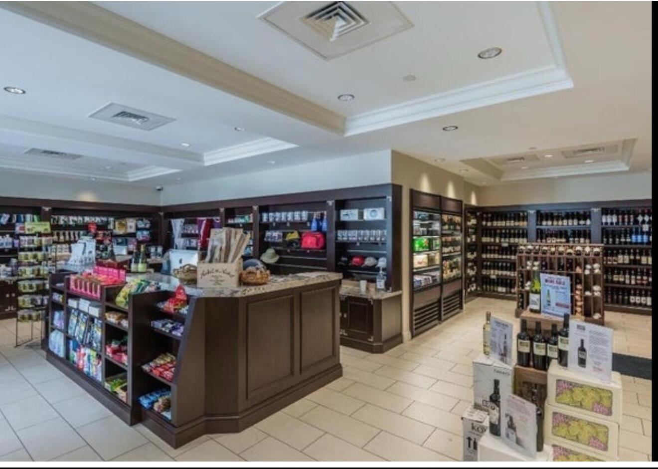 ADMIRALS COVE - Residential