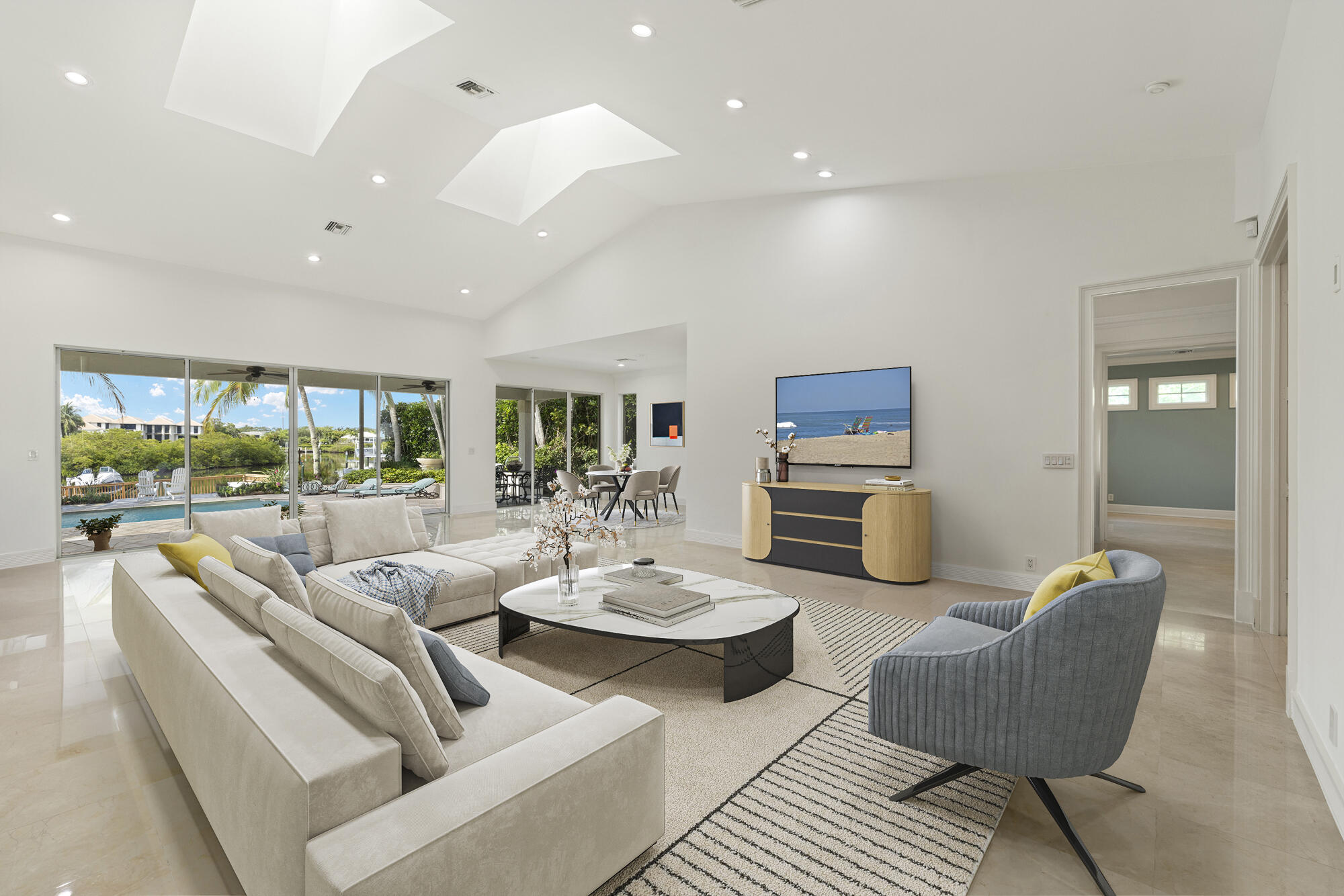 ADMIRALS COVE - Residential