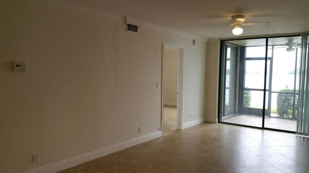 LAKE EMERALD - Residential