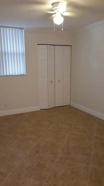 LAKE EMERALD - Residential