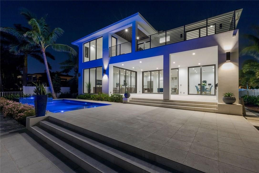 RIO VISTA ISLES - Residential