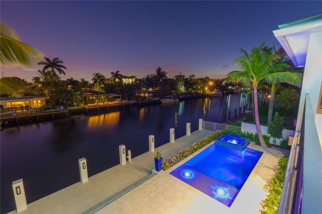 RIO VISTA ISLES - Residential