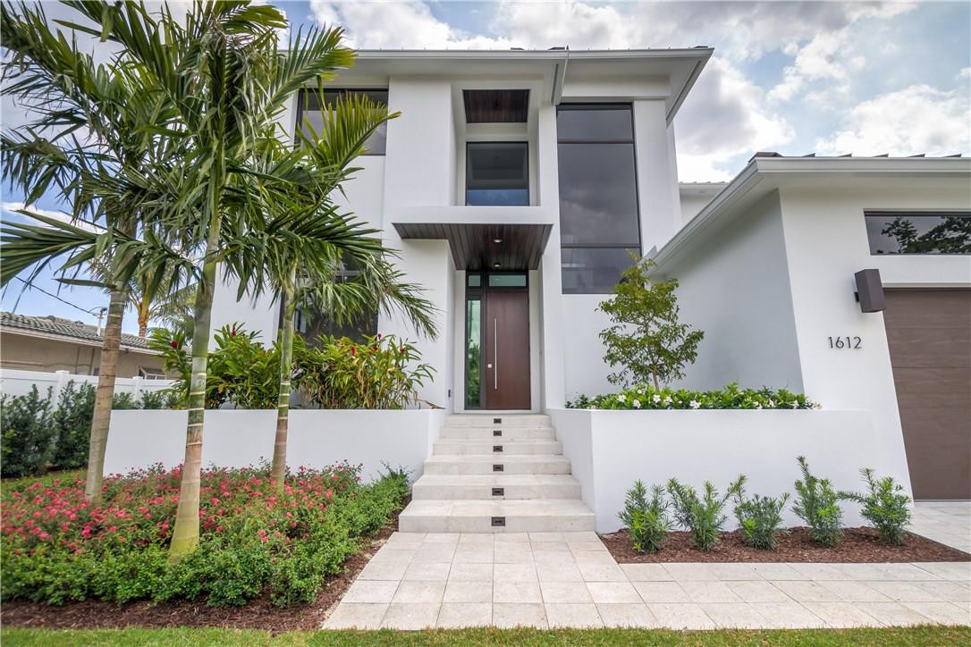 RIO VISTA ISLES - Residential