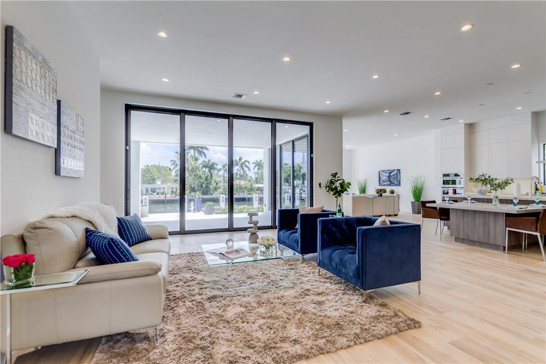 RIO VISTA ISLES - Residential