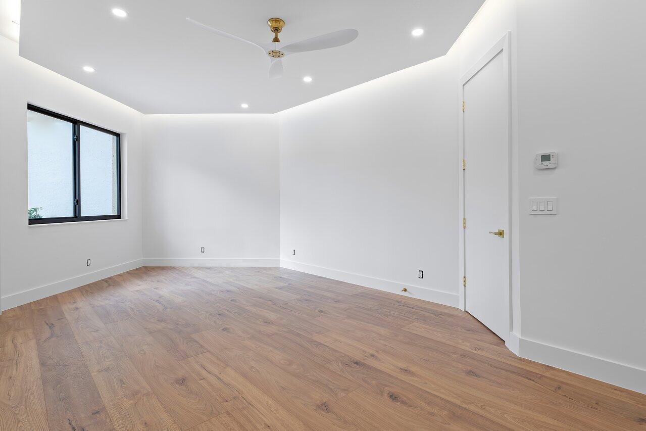 VINTAGE OAKS / POLO CLUB - Residential