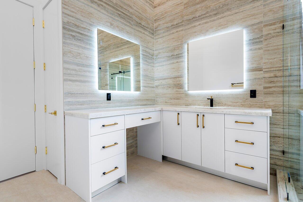 VINTAGE OAKS / POLO CLUB - Residential