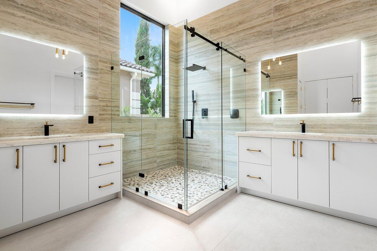 VINTAGE OAKS / POLO CLUB - Residential