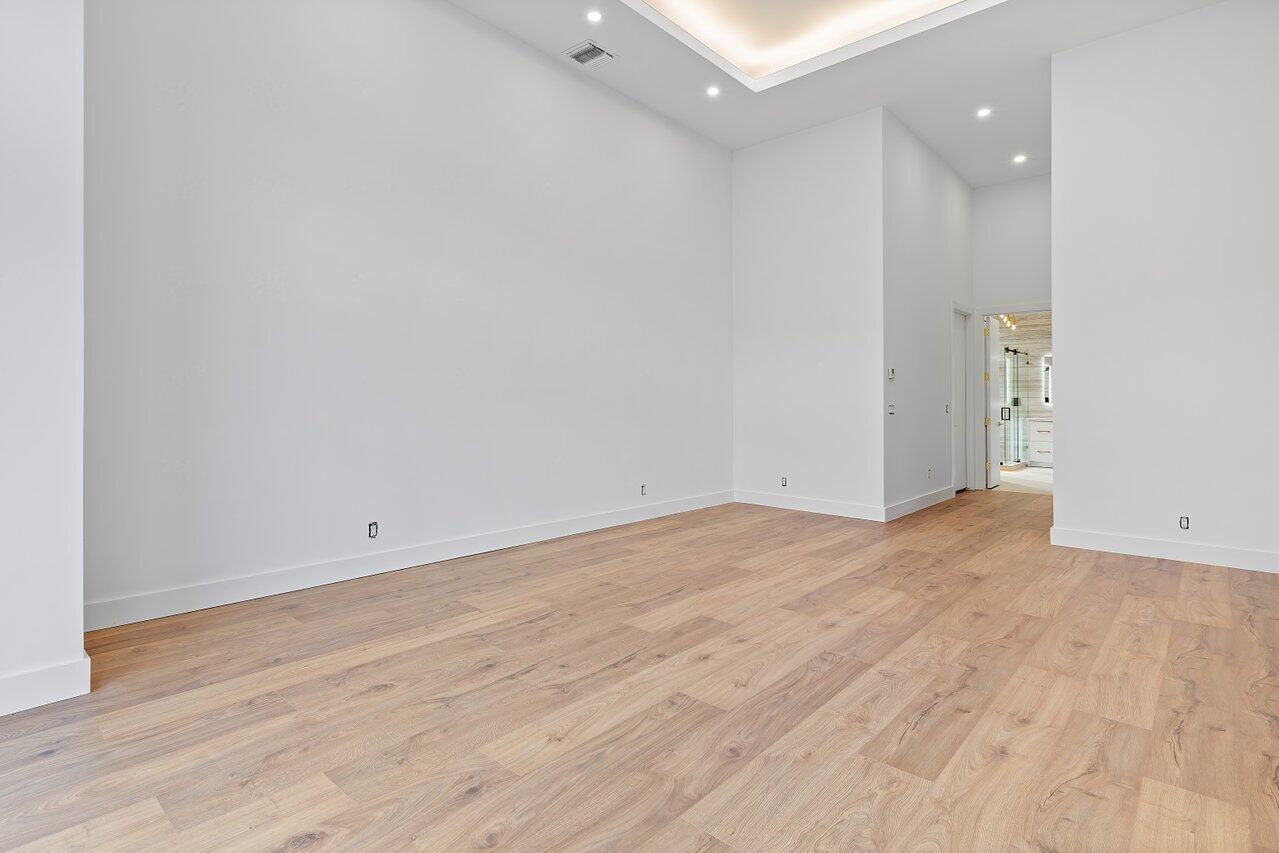 VINTAGE OAKS / POLO CLUB - Residential