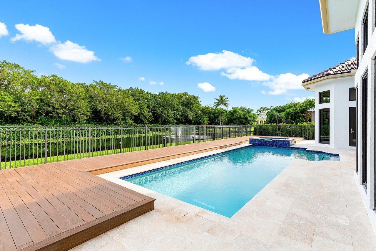 VINTAGE OAKS / POLO CLUB - Residential