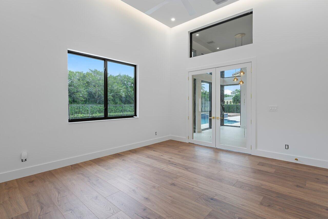 VINTAGE OAKS / POLO CLUB - Residential