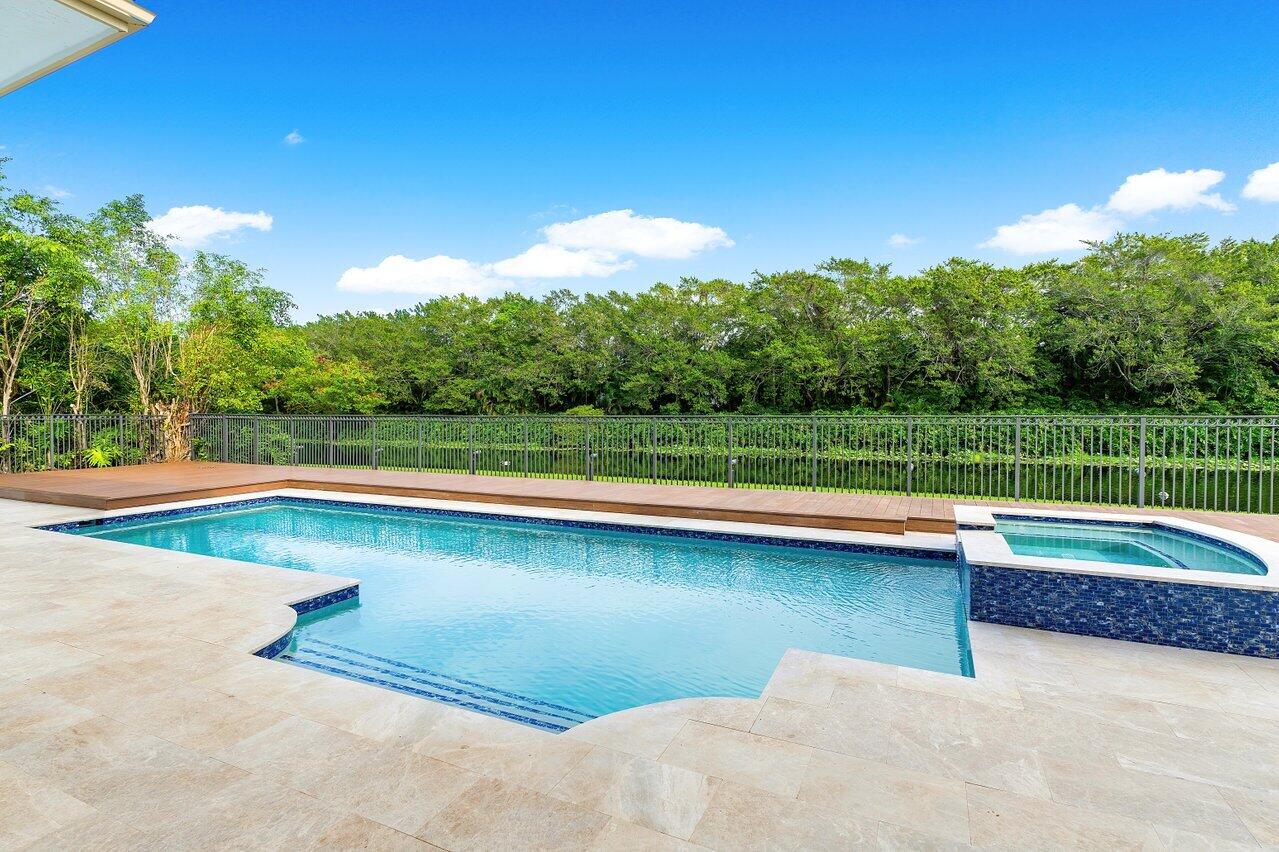 VINTAGE OAKS / POLO CLUB - Residential