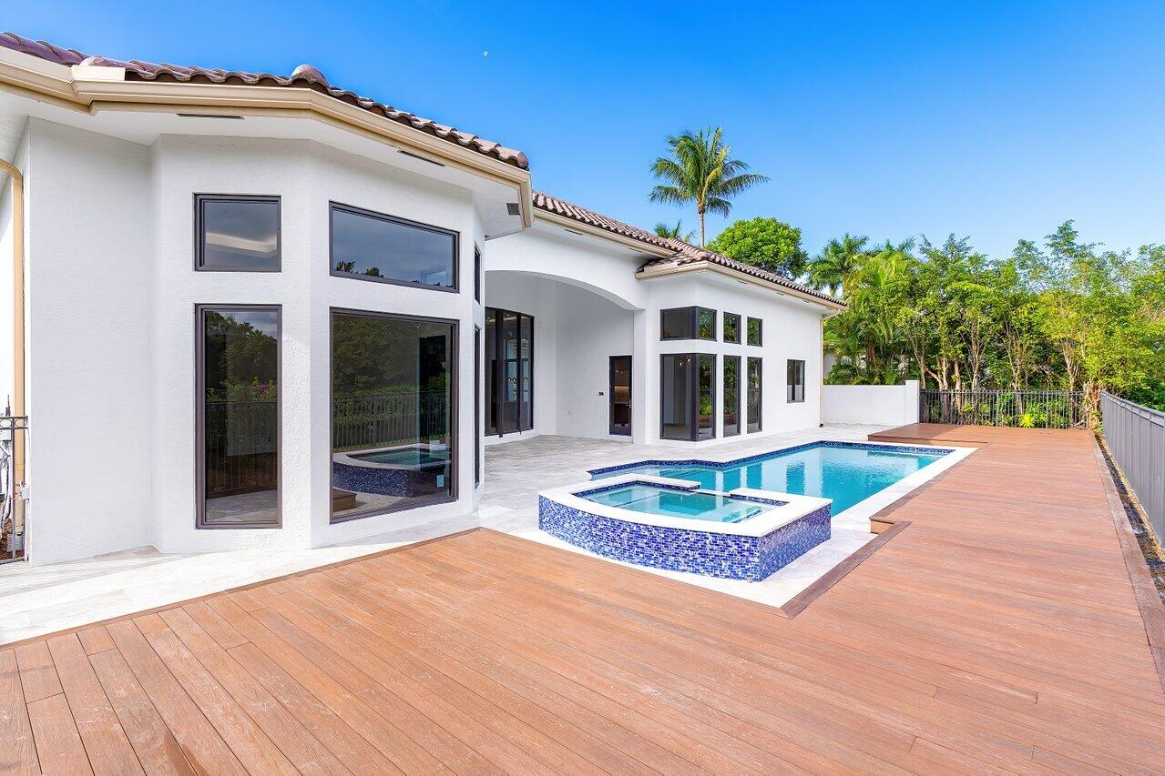 VINTAGE OAKS / POLO CLUB - Residential