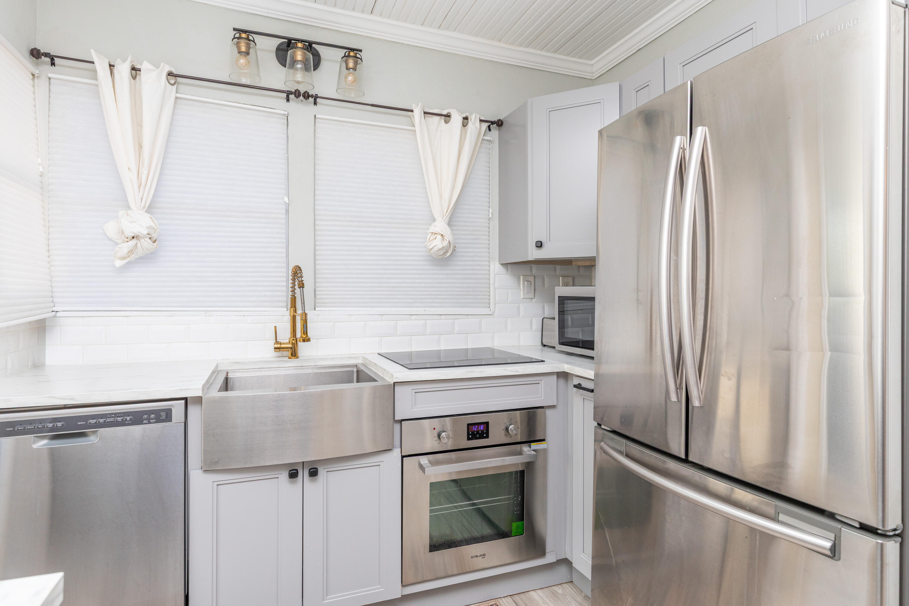 WAVERLY PLACE - Residential