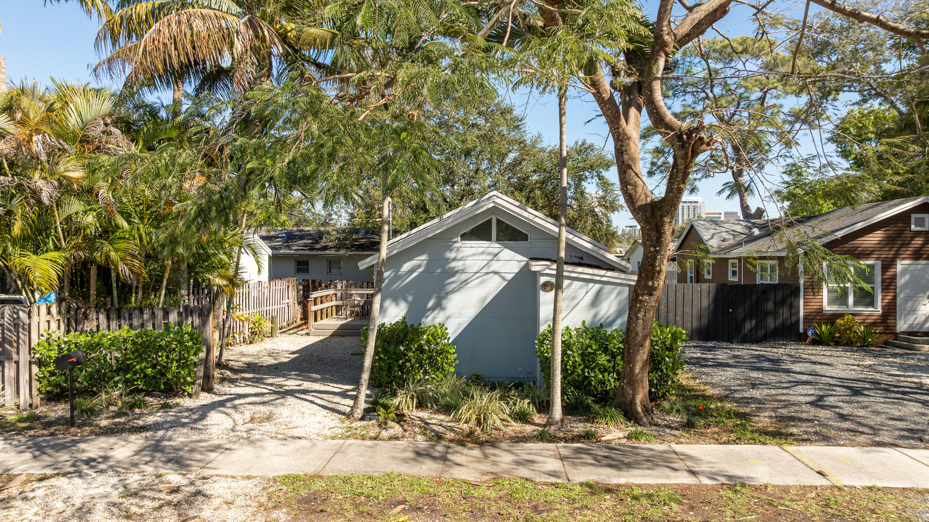 WAVERLY PLACE - Residential