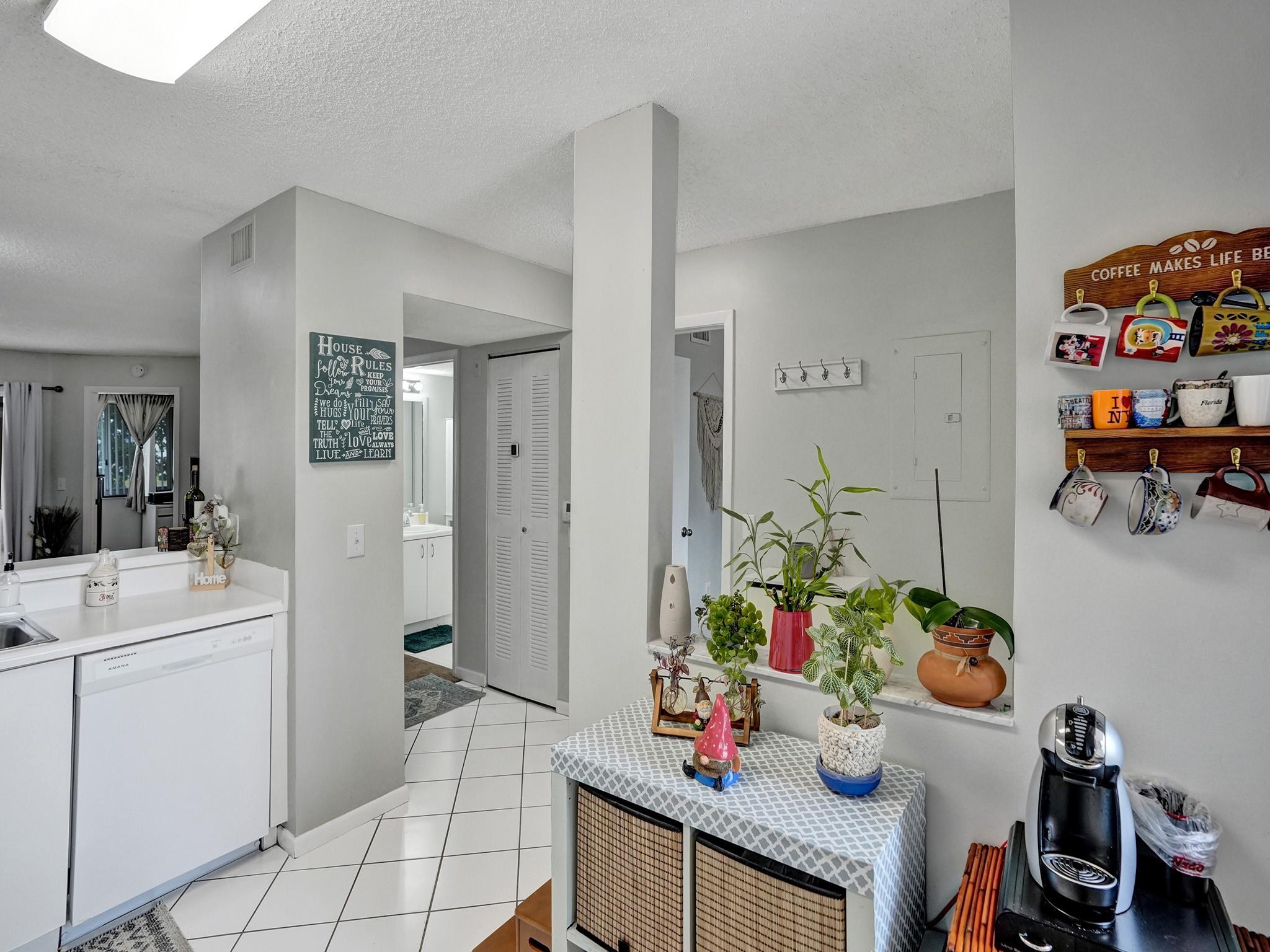 TRENT @ KINGS POINT - Residential