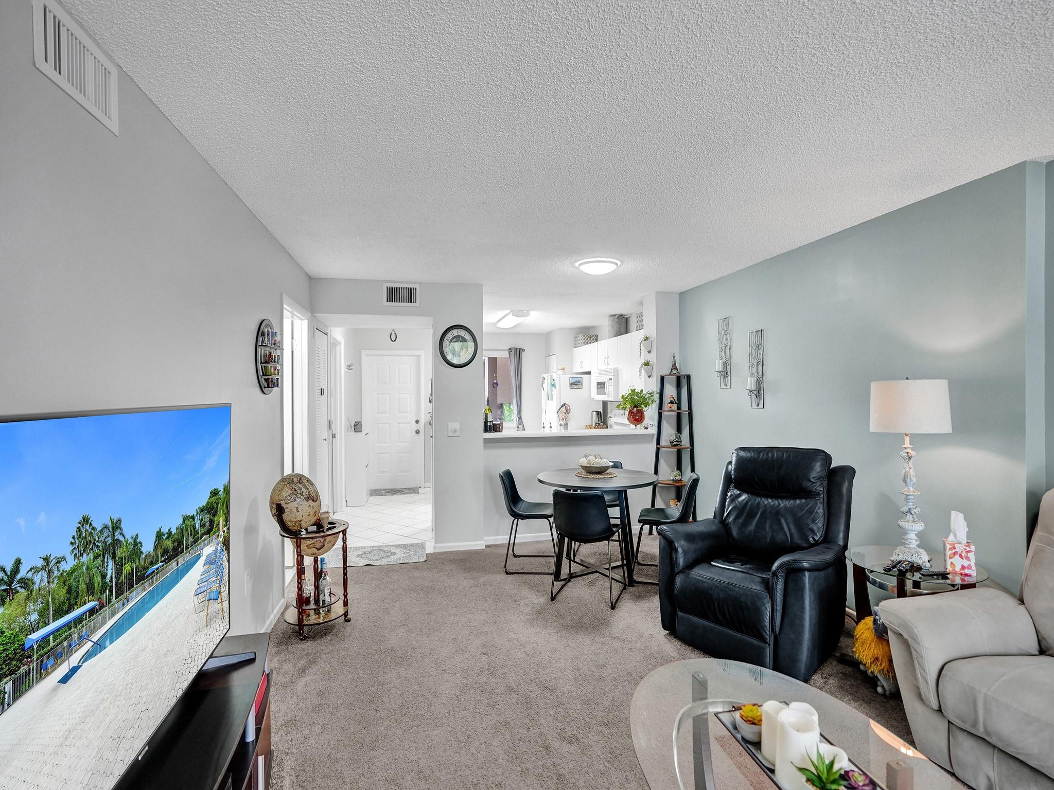 TRENT @ KINGS POINT - Residential