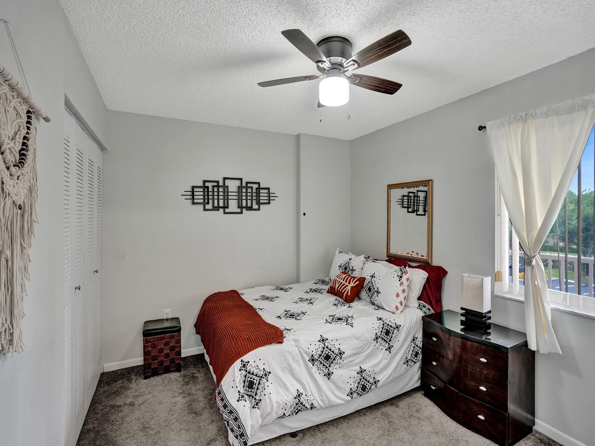 TRENT @ KINGS POINT - Residential