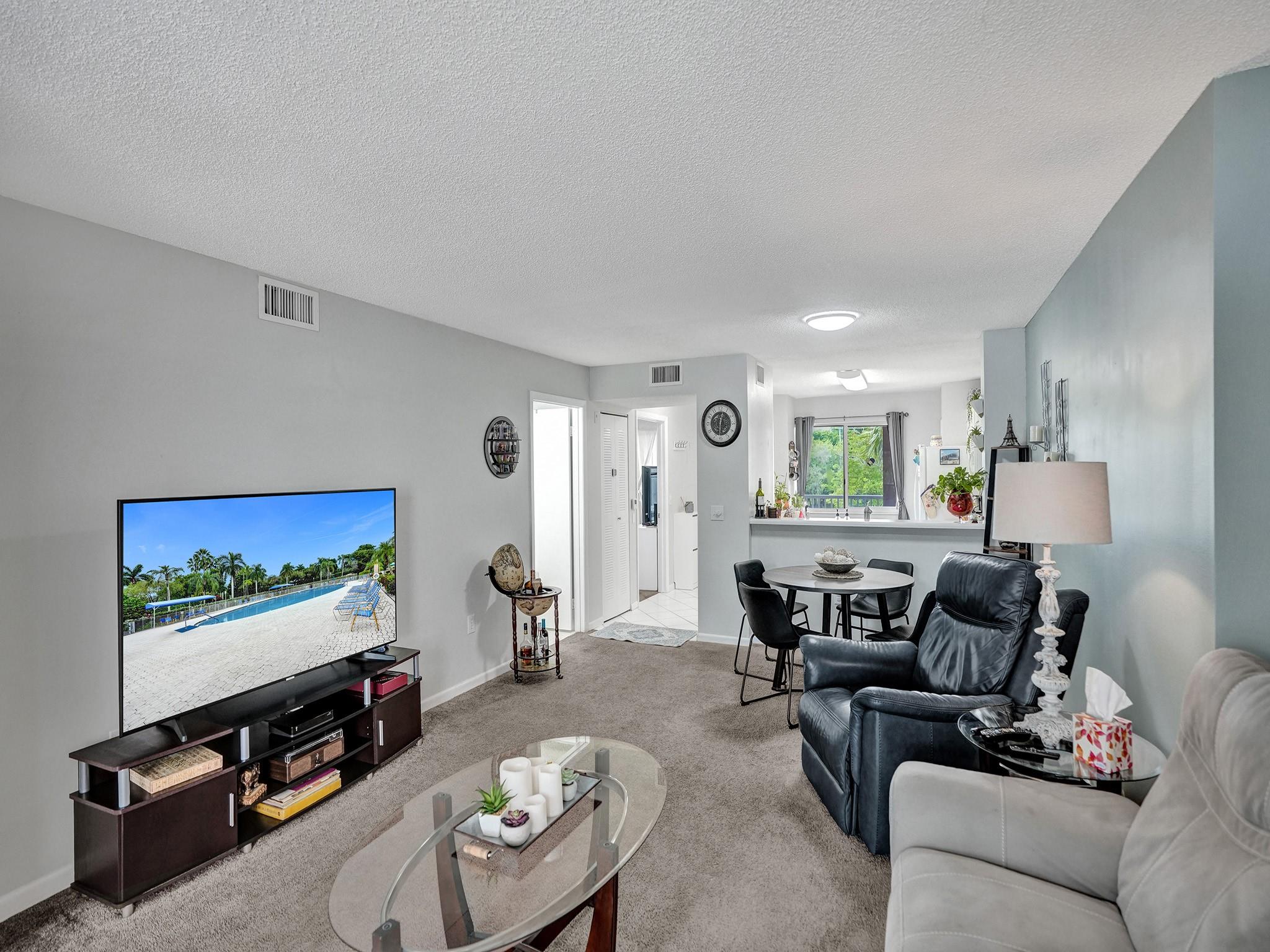 TRENT @ KINGS POINT - Residential