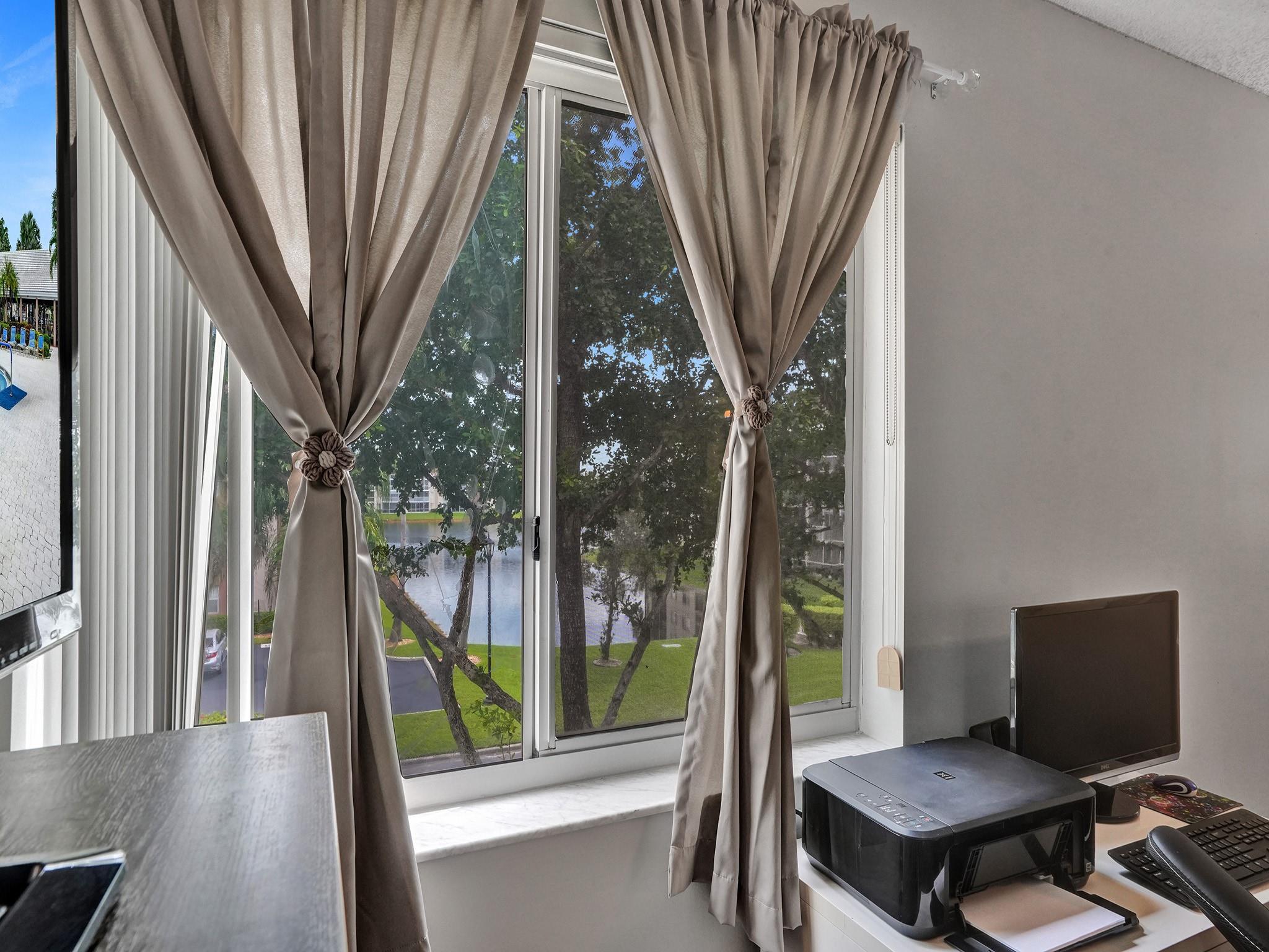 TRENT @ KINGS POINT - Residential
