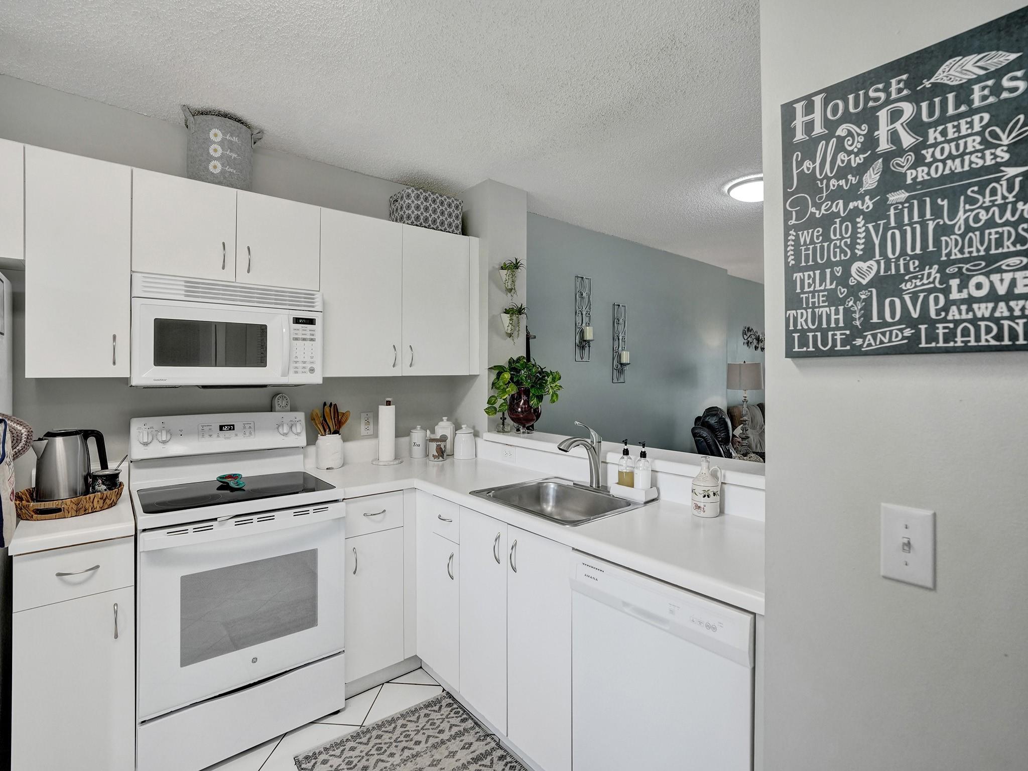 TRENT @ KINGS POINT - Residential